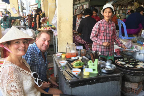 Ho Chi Minh: Leckeres veganes Essen und lokales Bier mit dem Motorrad