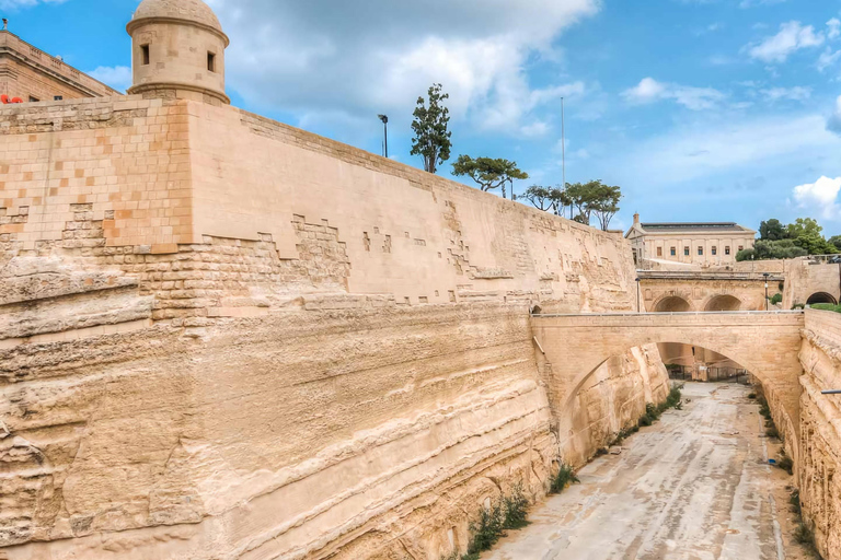 Geführter Rundgang durch Valletta mit lizenziertem GuideMit spanischsprachigem Guide oder Übersetzer