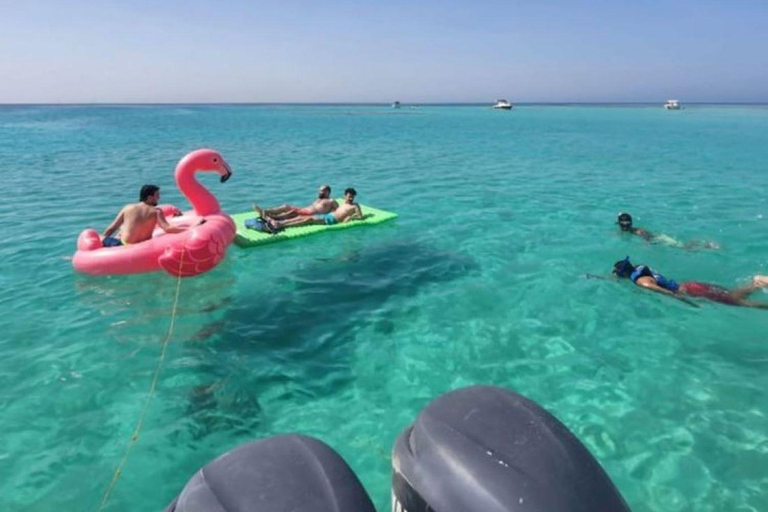 Jeddah: Schnorchelabenteuer mit Ausrüstung in der Bayada-InselgruppeJeddah: Schnorchelabenteuer mit Ausrüstung auf den Bayada-Inseln