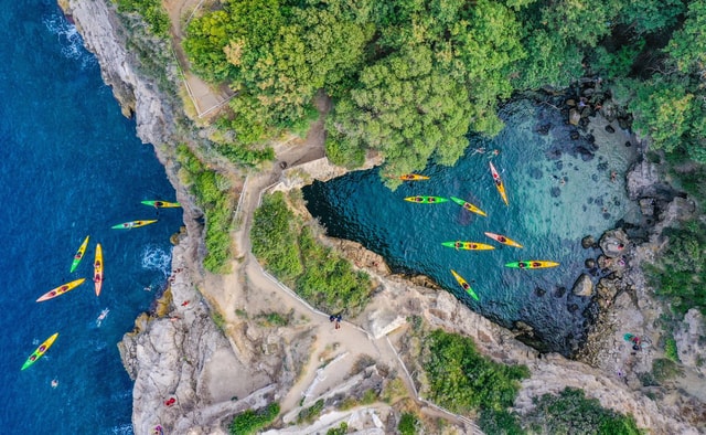 Sorrento: Guided Kayak Tour of the Sorrento Coast