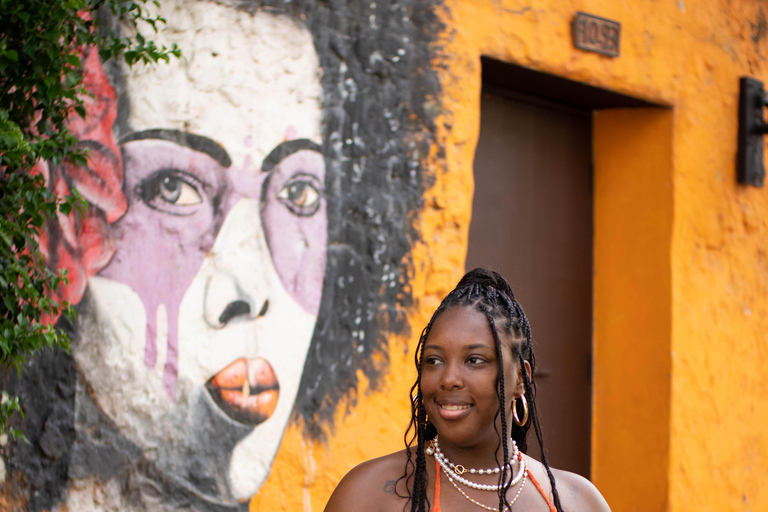 Cartagena InstaTour: Walk + Photos and Videos from Your Smartphone