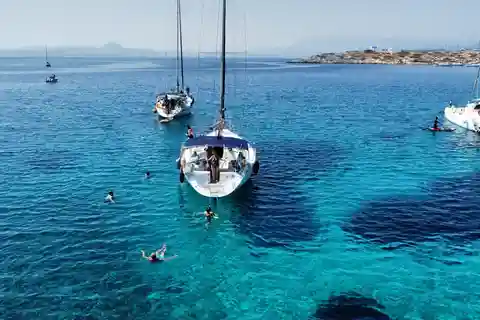 Heraklion: Sailing Cruise to Dia Island with Drinks and Meal