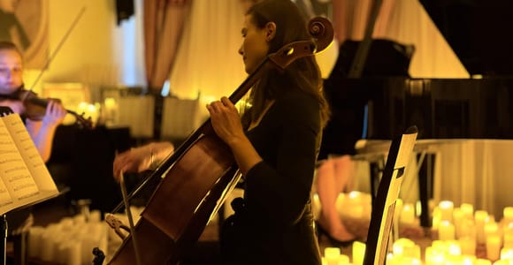 Krakow: Queen Live Music at Chopin Gallery