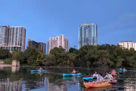 Houston: Sunset Skyline Kayak Tour