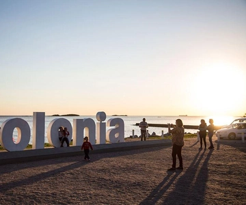 Montevideo: Tour de la ciudad de Colonia del Sacramento con servicio de recogida