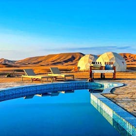 马拉喀什：阿加菲沙漠营地午餐、骑骆驼和游泳池| GetYourGuide