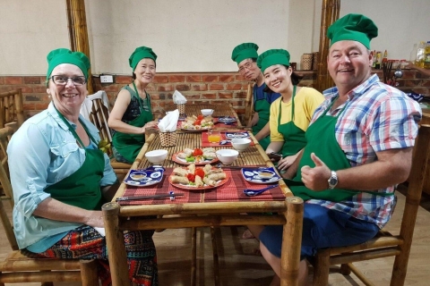 Ha Noi: Vietnamesischer Kochkurs mit lokaler Markttour