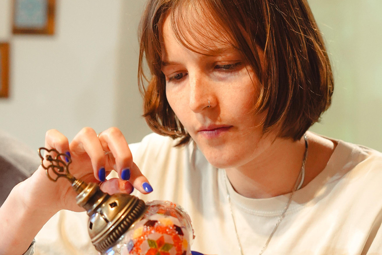 伊斯坦布尔：土耳其马赛克灯工作坊与博斯普鲁斯海峡美景伊斯坦布尔：土耳其马赛克灯具工坊（含博斯普鲁斯海峡景观）