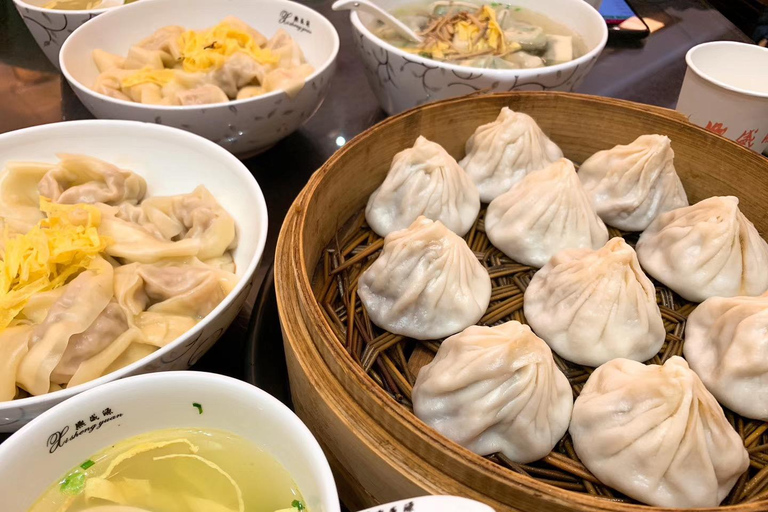 Visite culinaire en soirée dans l&#039;ancienne concession française