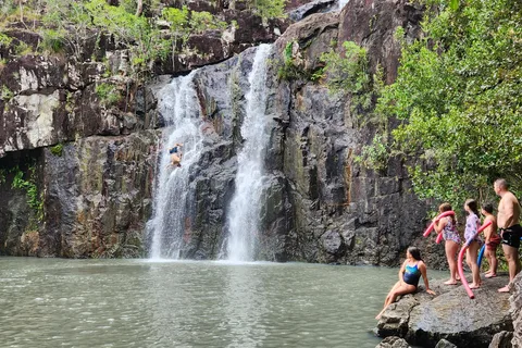 Airlie Beach : Waterfall & Bushwalk Eco Adventure Whitsundays (en anglais)