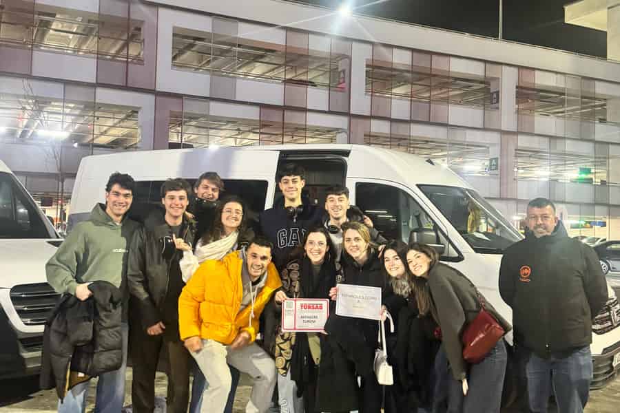Private/gemeinsame Transfers Kayseri oder Nevşehir Flughäfen. Foto: GetYourGuide Private/gemeinsame Transfers Kayseri oder Nevşehir Flughäfen. Foto: GetYourGuide