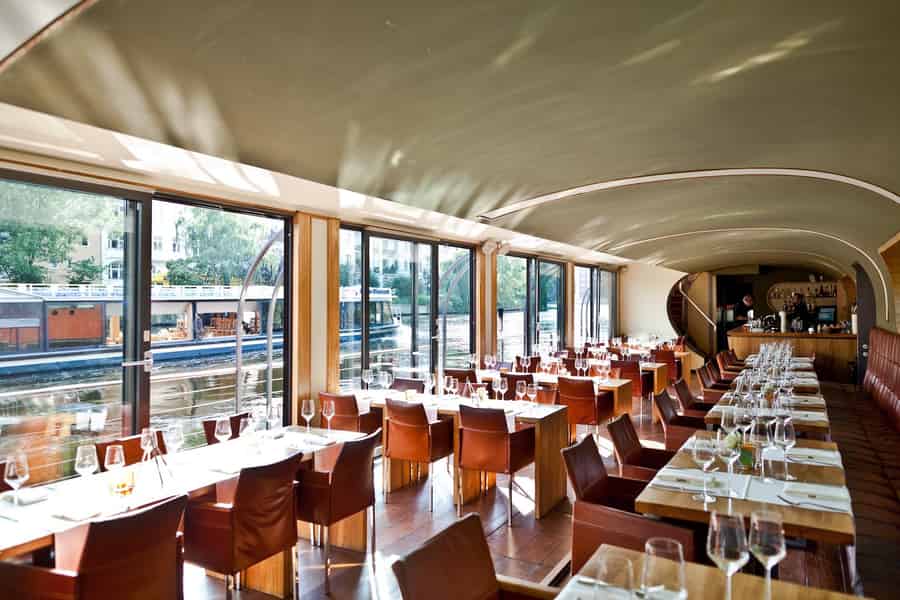 Berlin: Electric Yacht Cruise mit 4-Gänge-Menü. Foto: GetYourGuide