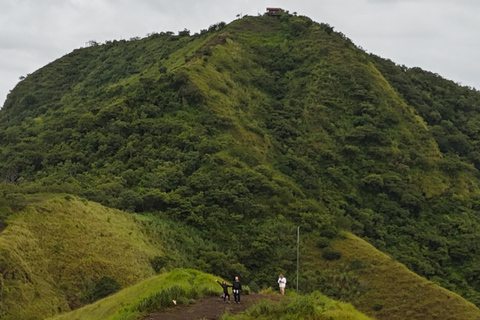Amazing Cerro Eramón Sunrise Hike