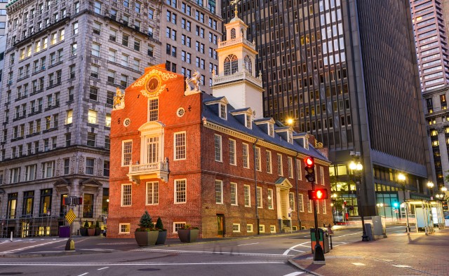 Visit Boston Self - Guided Walking Tour of the Freedom Trail in Boston