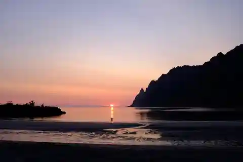 Senja: Midnight Sun Kayaking in Ånderdalen National Park