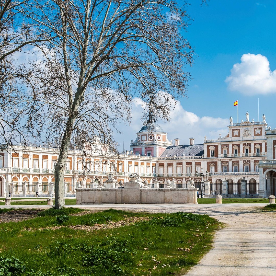 油絵アランフェスの宮廷 アランフェス王立庭園 | VisitMadrid