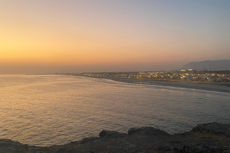 Salalah: Taqah Night Tour with Castle & Mosque Views