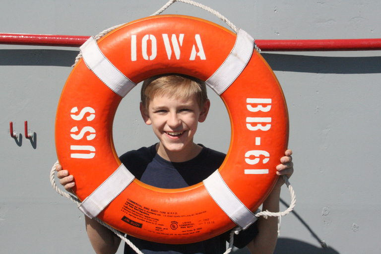 Los Angeles Harbor Breeze Cruise & Battleship USS Iowa Entry Whale Watching Cruise + USS Iowa Ticket