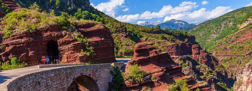 Fabuleux Canyon Rouge et Entrevaux, visite privée d'une jounée