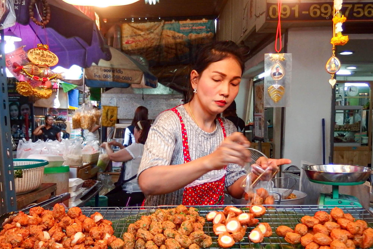 Bangkok: tour gastronómico de medio día en bicicleta con almuerzoTour privado con recogida y regreso al hotel