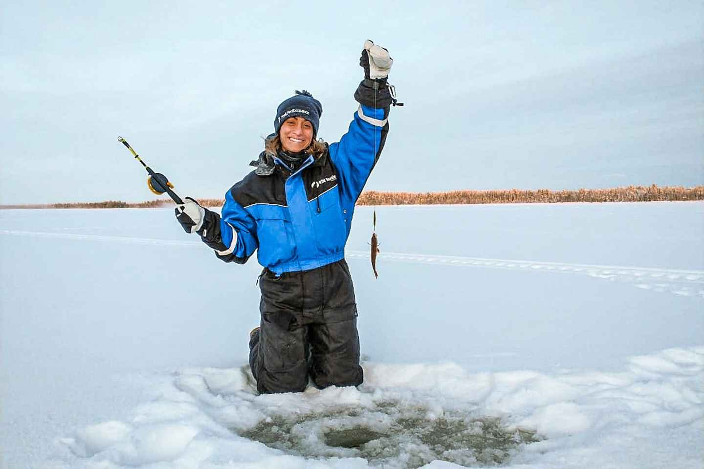 Levi: A fun Ice Fishing Experience in Levi, 3 HOURS