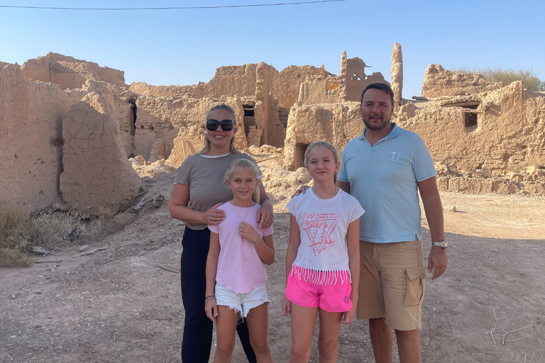 Riyadh: Edge of the World, Sadus Village & Bat Cave Tour Edge of the World, Sadus Village..etc(Private tour)