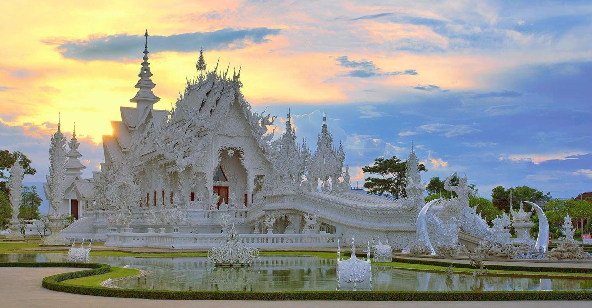 From Chiang Mai, Chiang Rai's Temples Exploration Day Trip - Housity