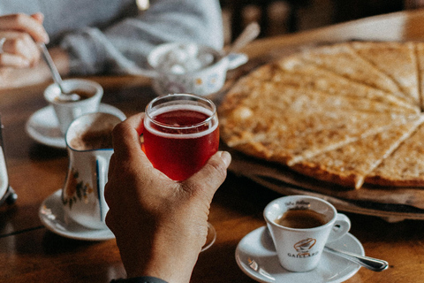 Beaujolais - Pérouges : Ganztägige gemeinsame TourBeaujolais - Pérouges : Ganztägiger gemeinsamer Ausflug