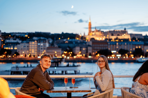 Budapest : croisière du Nouvel An avec forfait boissons à volontéCroisière du Nouvel An avec Akademia 3 Départ
