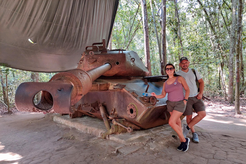 AB TP HCM: ERKUNDE DIE CU CHI TUNNELS, CAO DAI - BA DEN TOUR