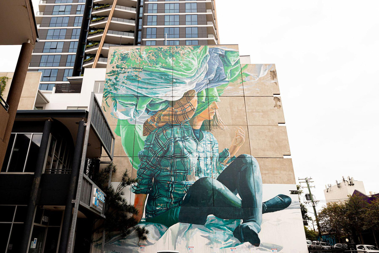 Brisbane: Small Bars and Street Art Tour with a Drink