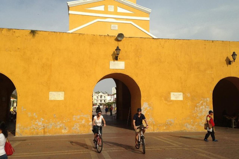 Cartagena: Old Town Bike tour Cartagena: Historic & Movie Bike or Walking Tour