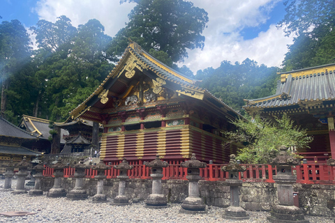 Från Tokyo: Nikko och det vackra vattenfallet Kegon