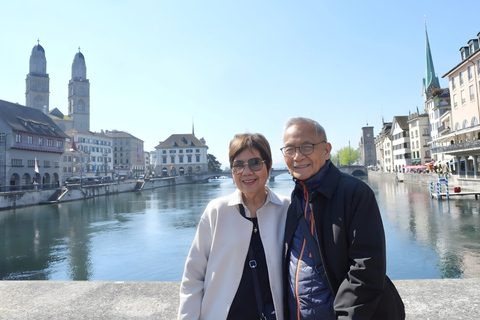 Zurich : visite citadine privée avec photos et trajet en téléphérique