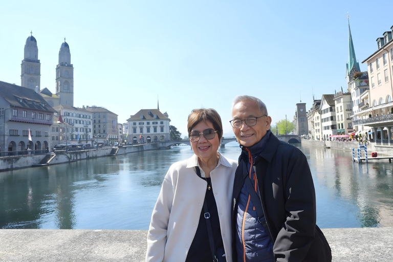 Zurich : visite citadine privée avec photos et trajet en téléphérique