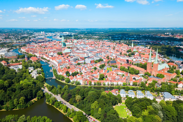 Lübeck: Express Walk with a LocalLübeck: 60-minute walk with a Local