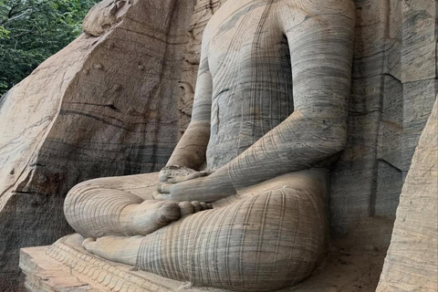 Heritage Discovery: Kandy to Polonnaruwa & Sigiriya Day Tour