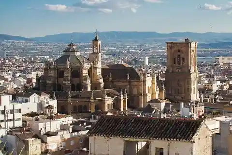 Granada: Katedra i Kaplica Królewska Prywatna wycieczka z biletem
