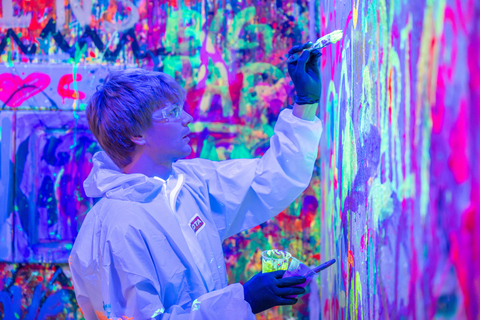 Houston: Private Paint Therapy Experience (Neon Light)