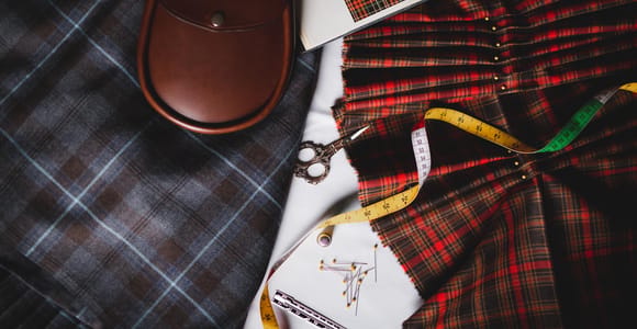 Edinburgh: Discover the secrets of the kilt and tartan with a kiltmaker