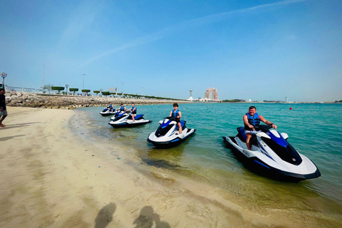 Abu Dhabi: Jet Ski Experience at Radisson Blu 60MIN: Guided Jet Ski Experience at Radisson Blu Abu Dhabi