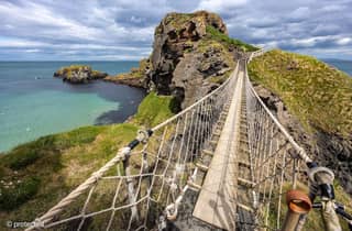Ab Belfast: Giant's Causeway und Seilbrücke – Kleingruppentour