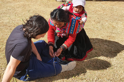 Cusco: Andean Textile Workshop with Traditional Lunch Cusco: Andean Textile Workshop with Traditional Lunch
