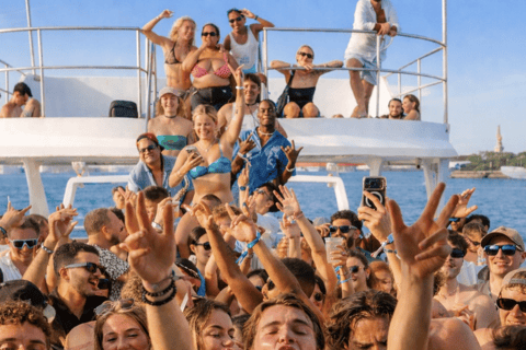 BEAT BOAT - The Yacht Party