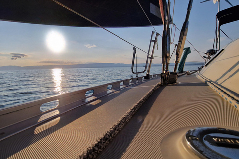 Évian: Sailing excursion on Lake Geneva Evian: Sailing excursion on Lake Geneva