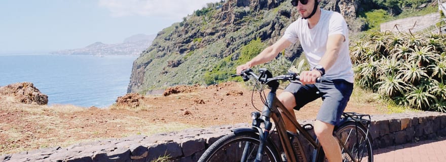 Visite autonome en vélo électrique de Funchal à Garajau