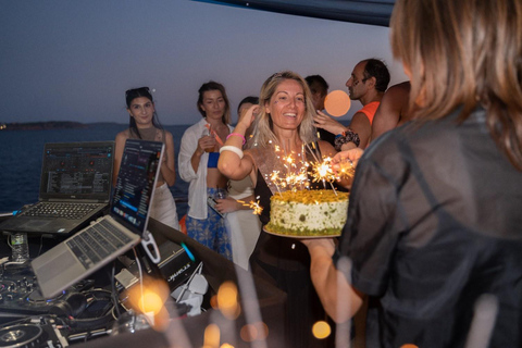 Athens: Riviera Sunset Cruise with Music & Swimming Cruise Without Pickup