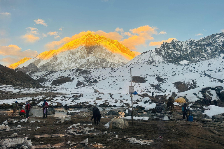 Nepal: Remote Kanchenjunga Conservation Trek ( 24 days)