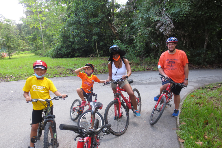 Aventura na trilha de bicicleta de Ubin