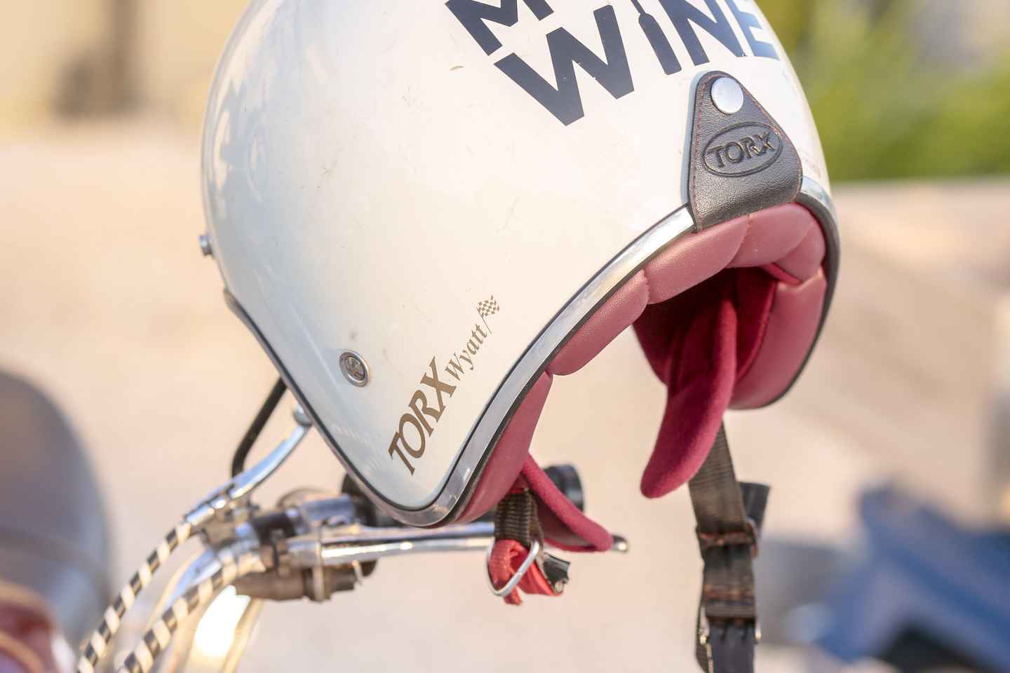 Saint-Emilion: Vintage moped rides and tours